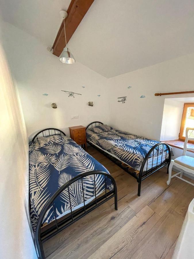 Ferme Robin Bed & Breakfast Marsaz Luaran gambar